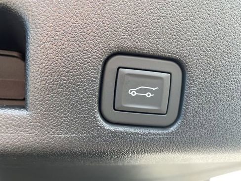 New 2026 Chevrolet Traverse LT w/ Driver Confidence Package image 23