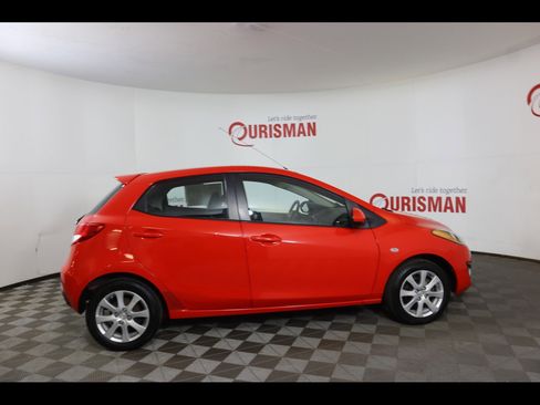 Used 2012 MAZDA MAZDA2 Touring image 14