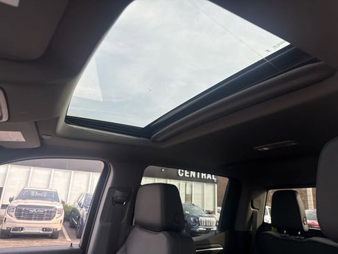 New 2026 GMC Sierra 1500 SLT w/ SLT Premium Plus Package image 17