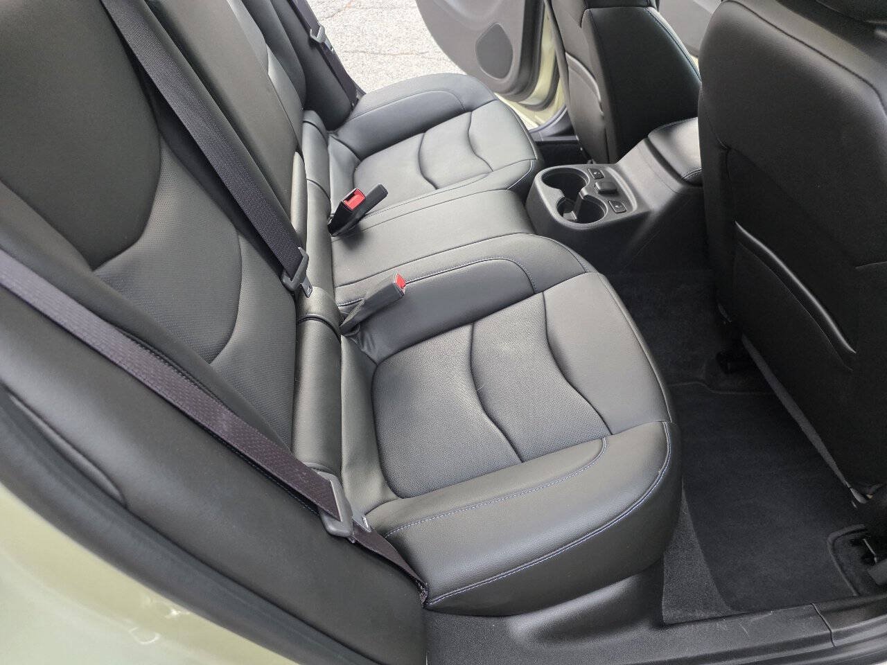 Used 2017 Chevrolet Volt Premier w/ Driver Confidence II Package FWD image 24