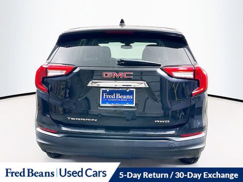 Used 2022 GMC Terrain SLE image 6