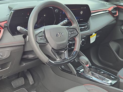 New 2026 Chevrolet TrailBlazer RS w/ Convenience Package FWD image 11