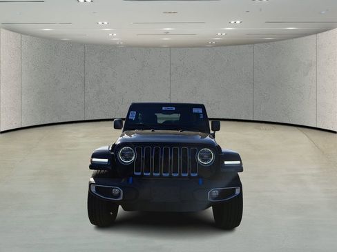 Used 2022 Jeep Wrangler Unlimited Sahara 4xe w/ Cold Weather Group image 2