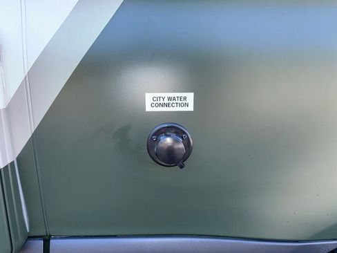 Used 2023 Mercedes-Benz Sprinter 2500 image 48