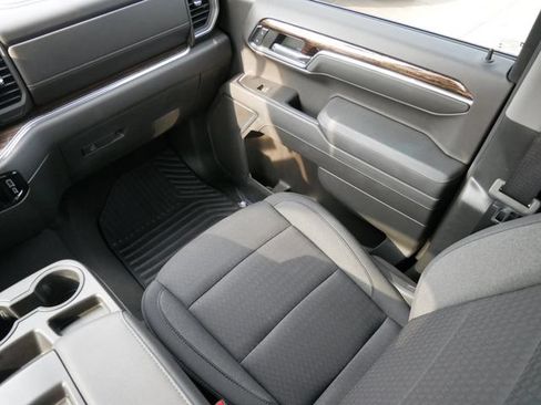 Used 2023 GMC Sierra 1500 SLE AWD/4WD image 11
