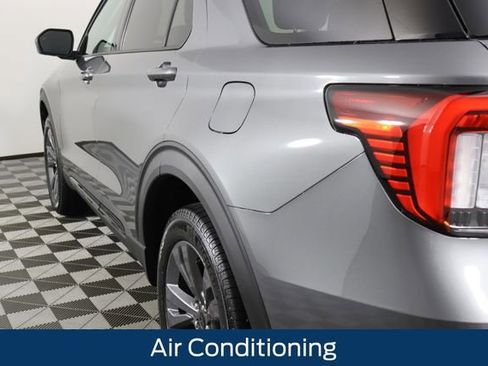 New 2026 Ford Explorer Active image 16