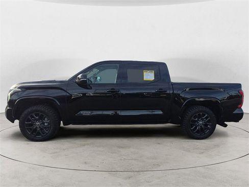 Used 2022 Toyota Tundra Platinum image 2
