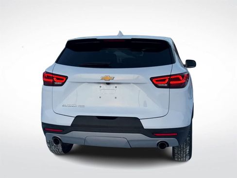 Used 2025 Chevrolet Blazer LT w/ Driver Confidence Package image 8