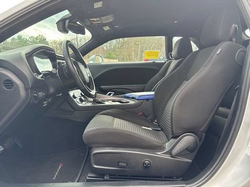 Used 2023 Dodge Challenger SXT RWD image 30