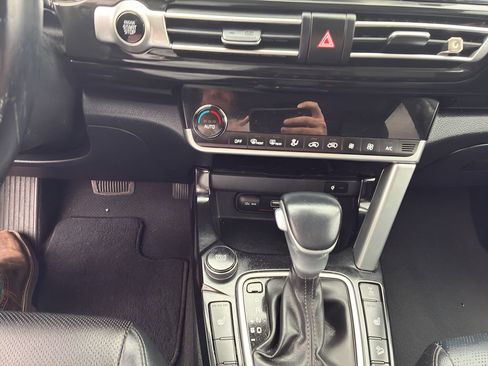 Used 2021 Kia Seltos EX image 11