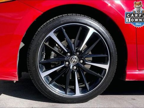 Used 2020 Toyota Camry XSE FWD image 9