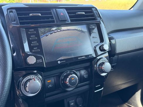 Used 2020 Toyota 4Runner TRD Off-Road AWD/4WD image 24