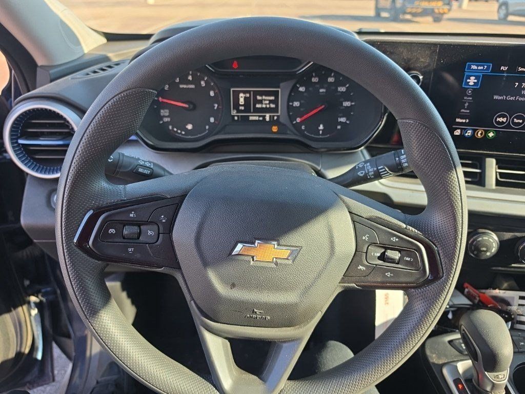 Used 2024 Chevrolet Trax LS FWD image 16
