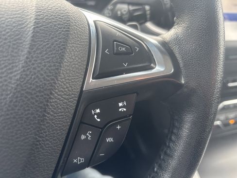 Used 2020 Ford Edge SEL image 20