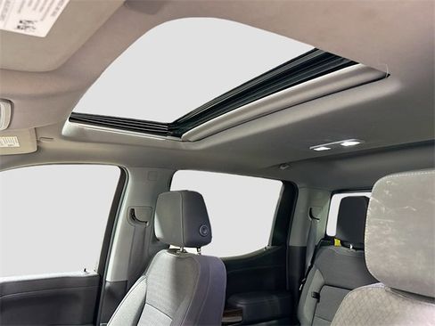 Used 2021 GMC Sierra 1500 Elevation image 24