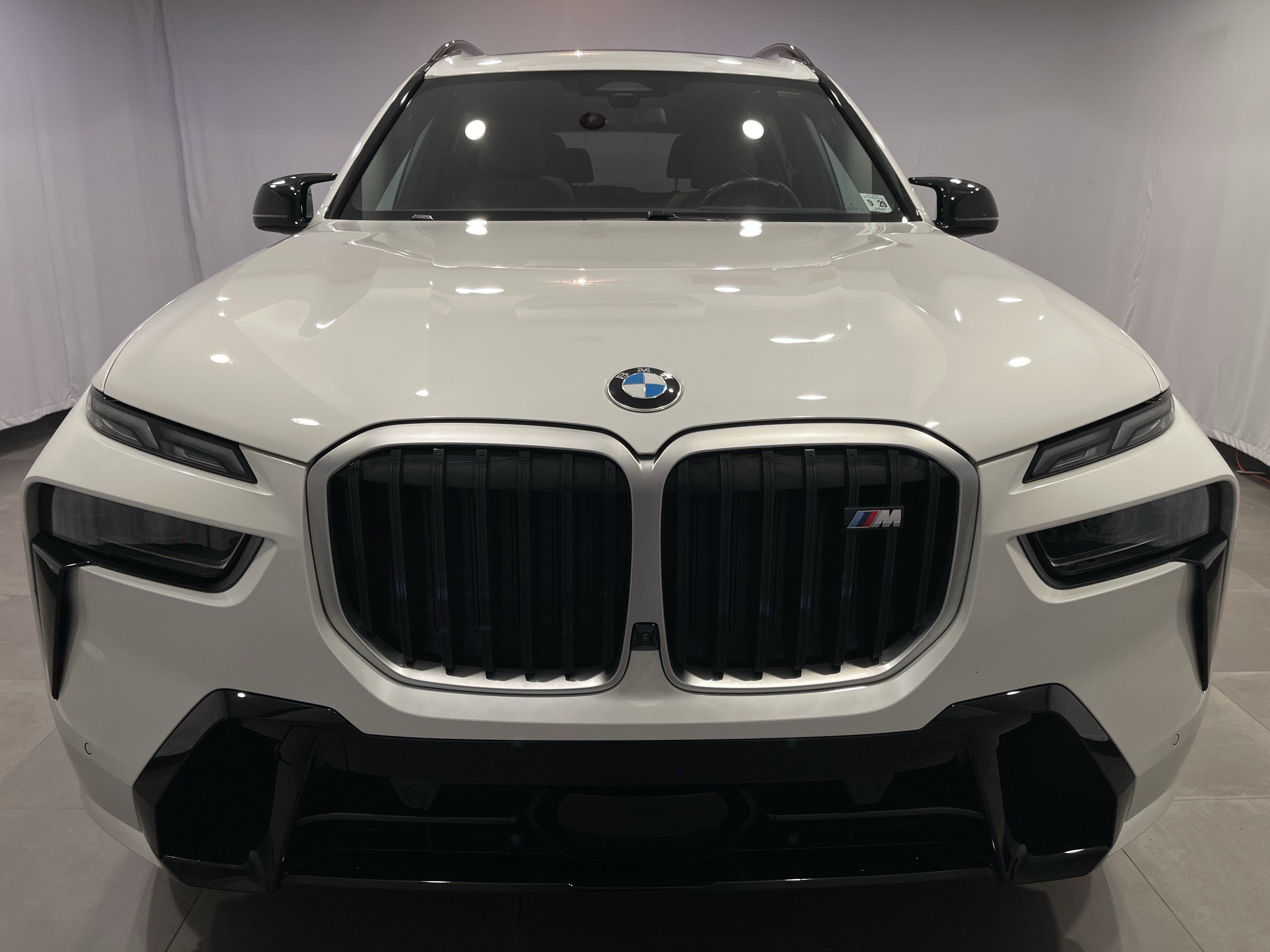 Certified 2025 BMW X7 M60i w/ Executive Package AWD/4WD image 2