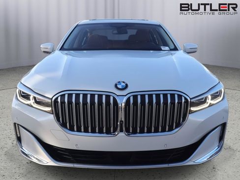 Used 2022 BMW 750i xDrive w/ Luxury Rear Seating Package AWD/4WD image 2