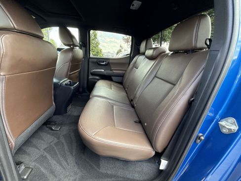 Used 2018 Toyota Tacoma Limited AWD/4WD image 25
