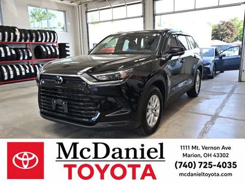 Used 2024 Toyota Grand Highlander AWD image 1