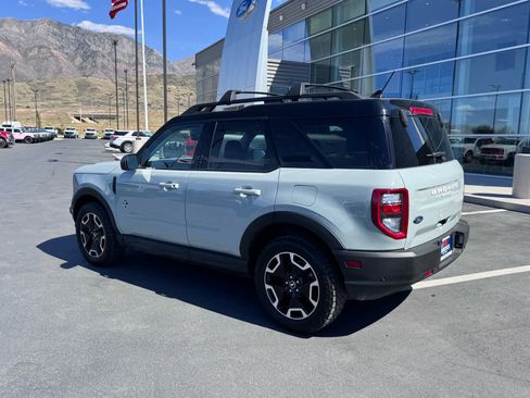 Certified 2023 Ford Bronco Sport Outer Banks w/ Tech Package AWD/4WD image 9