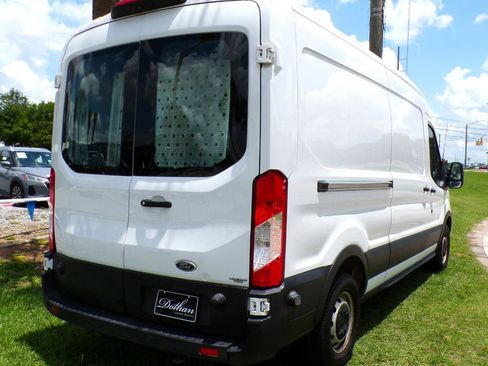 Used 2019 Ford Transit 150 148 Medium Roof RWD image 7