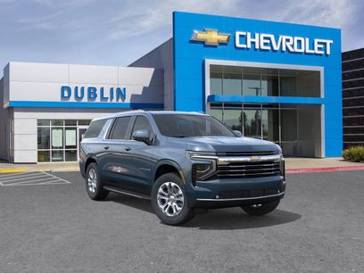 New 2026 Chevrolet Suburban LT w/ Comfort Package