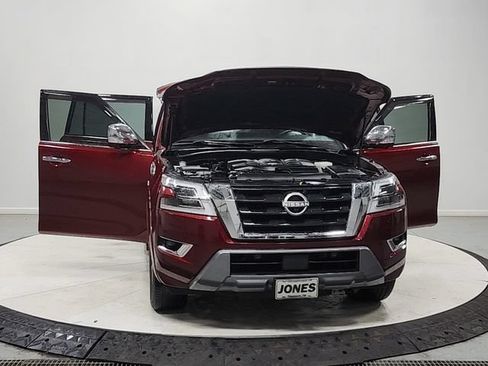 Used 2021 Nissan Armada Platinum w/ Captain's Chairs Package RWD image 10