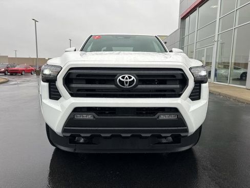 New 2026 Toyota Tacoma SR5 image 2