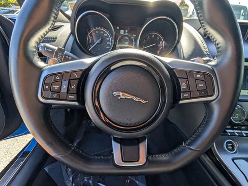 Used 2020 Jaguar F-TYPE Convertible image 31