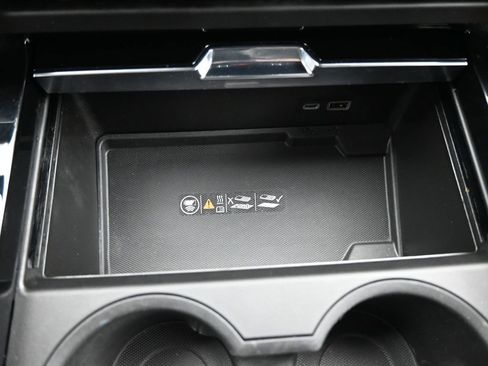 Used 2025 GMC Yukon Denali image 18