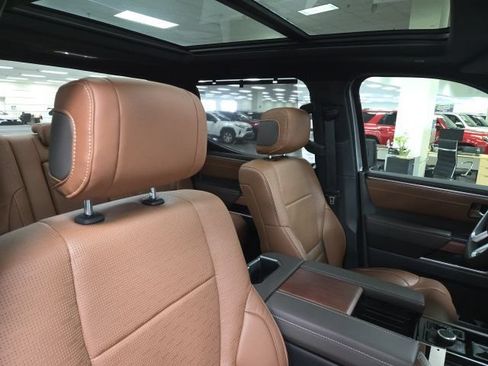 New 2025 Toyota Tundra Platinum AWD/4WD image 10