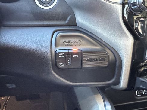 Used 2022 RAM 3500 Laramie AWD/4WD image 21