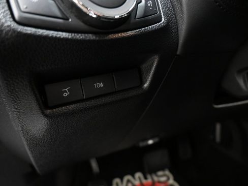 Used 2018 Ford Explorer Platinum image 35