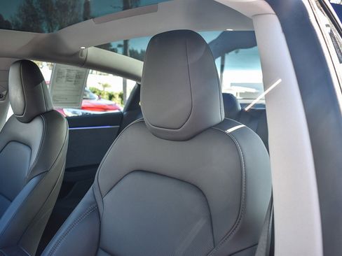 Used 2025 Tesla Model 3 Long Range image 20