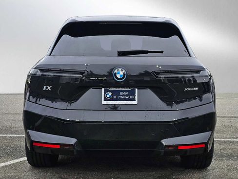 Used 2025 BMW iX xDrive50 image 4