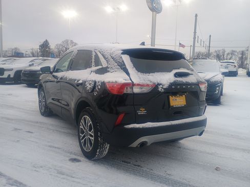 Used 2022 Ford Escape SEL w/ Technology Package image 7