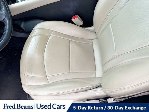 Used 2019 Buick Enclave Essence image 12