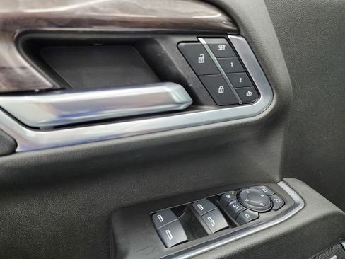 Used 2024 Chevrolet Silverado 2500 LTZ w/ LTZ Premium Package image 49