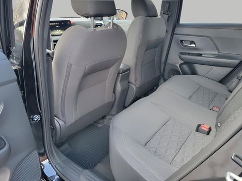 Used 2025 Nissan Kicks SV FWD image 12