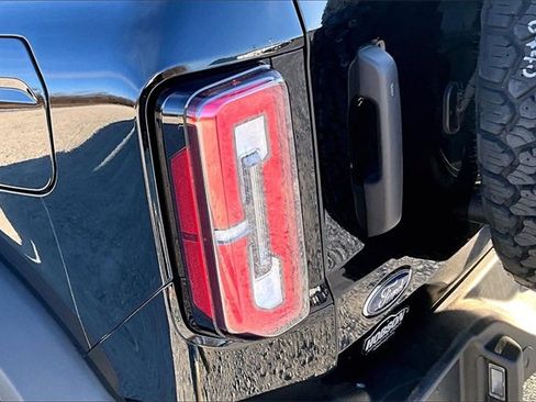 Used 2025 Ford Bronco Outer Banks image 30