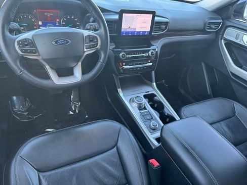 Used 2021 Ford Explorer Limited w/ Equipment Group 301A image 13