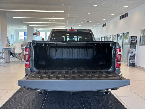 Used 2021 RAM 1500 Laramie AWD/4WD image 9