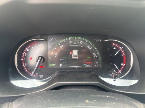 Used 2023 Toyota RAV4 XLE FWD image 13