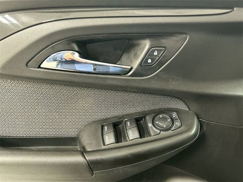 Used 2021 Chevrolet TrailBlazer LT w/ Convenience Package image 11