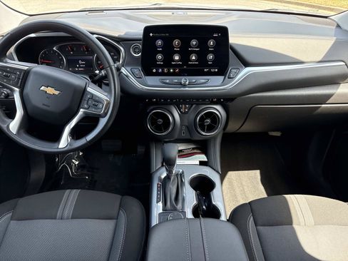 Used 2025 Chevrolet Blazer LT FWD image 30