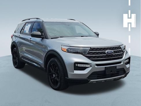 Used 2022 Ford Explorer XLT w/ Equipment Group 202A AWD/4WD image 1