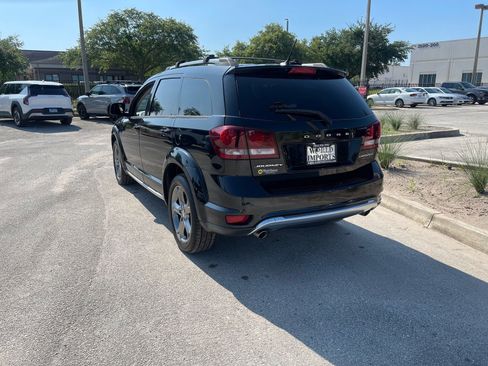 Used 2017 Dodge Journey Crossroad w/ Rear Seat Video Group I FWD image 3