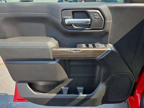 Used 2019 Chevrolet Silverado 1500 LT Trail Boss w/ Convenience Package AWD/4WD image 14