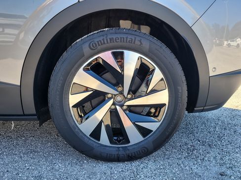New 2025 Volkswagen ID.4 Pro RWD image 9