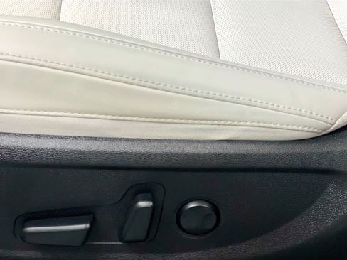 Used 2025 Kia Telluride S FWD image 15